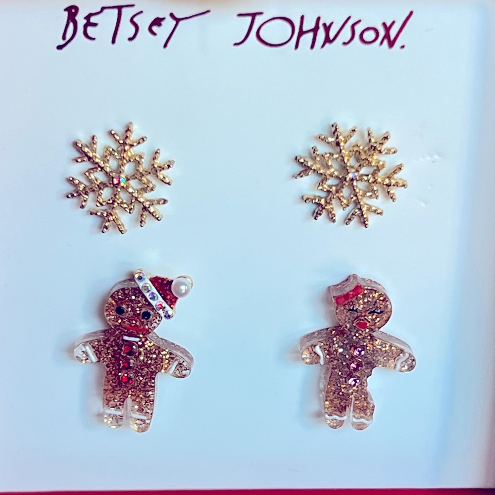 New Betsey Johnson Gingerbread And Snowflake stud Earrings - Picture 9 of 12